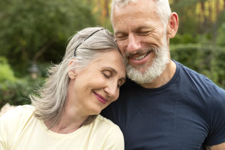 Over 50 and Single? Senior Dating Advice That Works